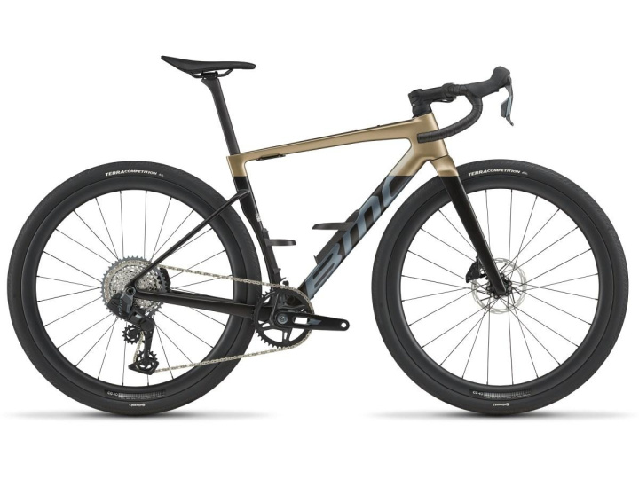 BMC Kaius 01 Three Gen 2 Rival XPLR 1x13 Gravelcykel Moss Gold/Carbon i gruppen Cyklar / Gravelcykel/cyclocross hos CykelCity (10415)